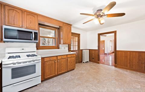 379 Hubbard Ave, Elgin, IL 60123 photo 22