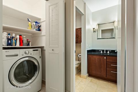 222 E Pearson St #1701, Chicago, IL 60611 photo 16
