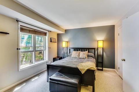 834 Forest Ave, Evanston, IL 60202 photo 13