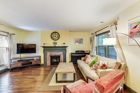 834 Forest Ave, Evanston, IL 60202 photo 6