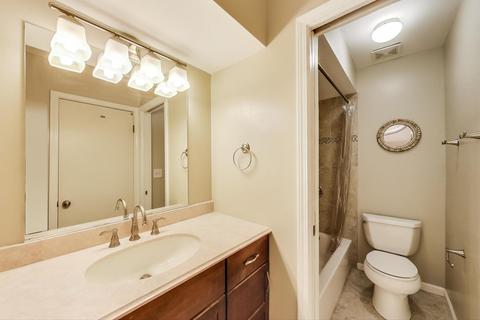 834 Forest Ave, Evanston, IL 60202 photo 17