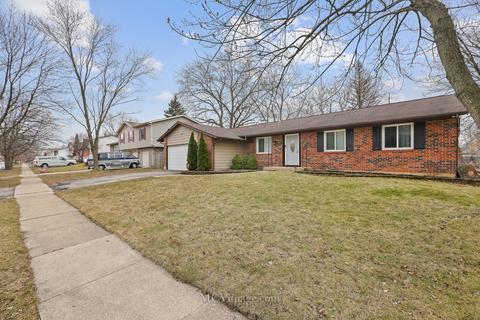 560 N Pinecrest Rd, Bolingbrook, IL 60440 photo 2