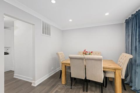 560 N Pinecrest Rd, Bolingbrook, IL 60440 photo 7