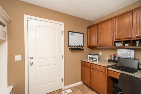 1270 Duck Horn Dr, Normal, IL 61761 photo 11