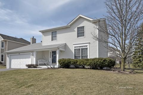 700 Southwick Dr, Algonquin, IL 60102 photo 1