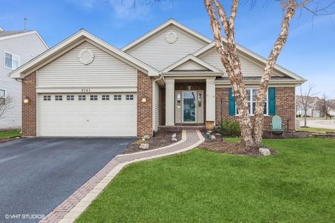 3141 Thunderbird Ct, Aurora, IL 60503 photo 2