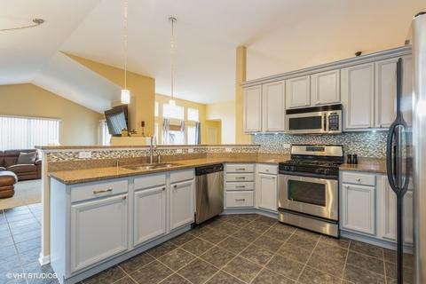 3141 Thunderbird Ct, Aurora, IL 60503 photo 11