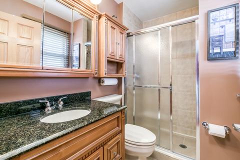1028 Pear Tree Ln, Wheeling, IL 60090 photo 22