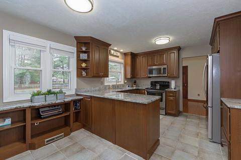 8892 Heatherdowns Rd, Bloomington, IL 61705 photo 23