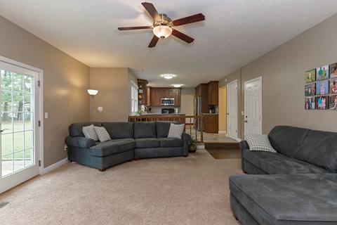 8892 Heatherdowns Rd, Bloomington, IL 61705 photo 26