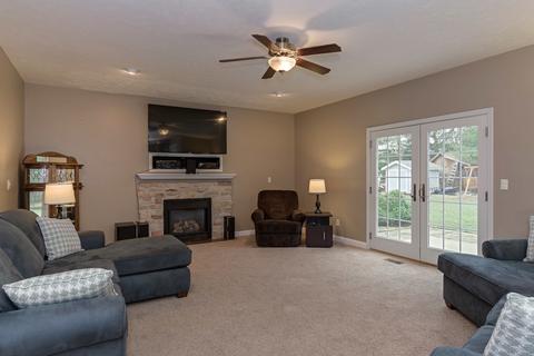 8892 Heatherdowns Rd, Bloomington, IL 61705 photo 25