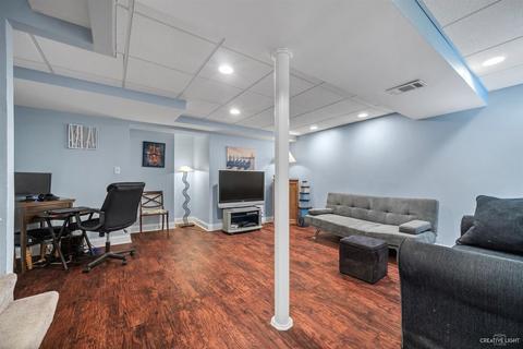 888 Heatherbrook Ct, Wheaton, IL 60189 photo 17