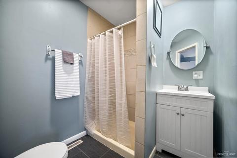 888 Heatherbrook Ct, Wheaton, IL 60189 photo 22