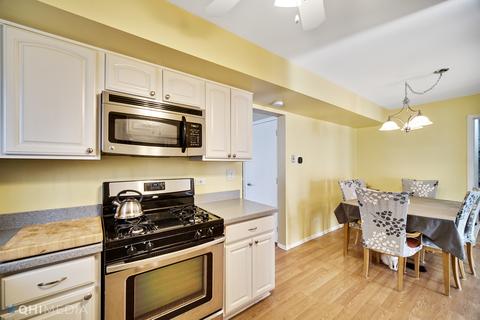 1138 Needham Rd, Naperville, IL 60563 photo 9