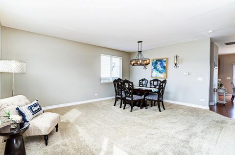 14521 Independence Dr, Plainfield, IL 60544 photo 2