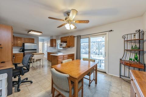 1121 Palm Dr, Wheeling, IL 60090 photo 8