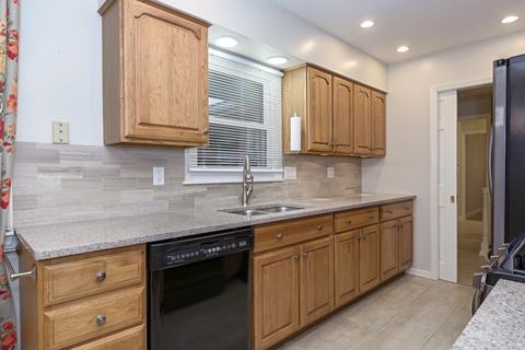 813 S Cottage Ave, Normal, IL 61761 photo 6