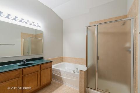 573 Prestwick Ln, Wheeling, IL 60090 photo 8