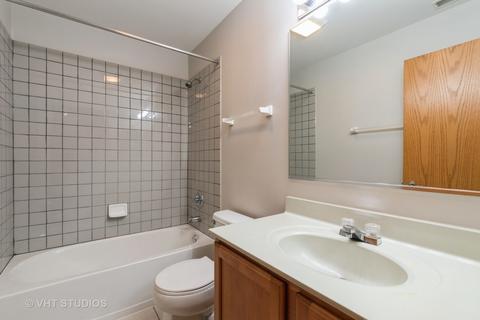 573 Prestwick Ln, Wheeling, IL 60090 photo 3