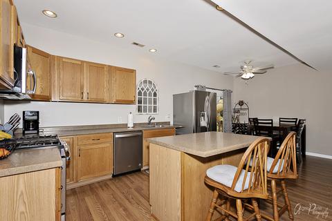 5318 W Highland Dr, Mchenry, IL 60050 photo 10