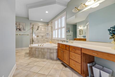 1652 Eagle Brook Dr, Geneva, IL 60134 photo 18