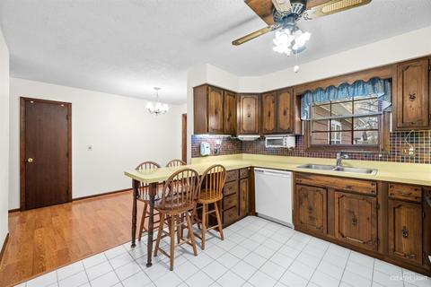 1715 Daisy St, Aurora, IL 60505 photo 5