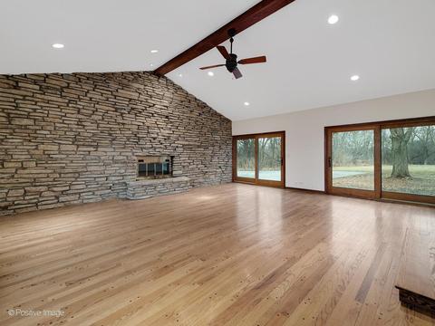 28 W671 Stearns Rd, Bartlett, IL 60103 photo 2