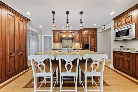 3 Devonshire Dr, Oak Brook, IL 60523 photo 10