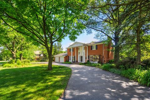 3 Devonshire Dr, Oak Brook, IL 60523 photo 1