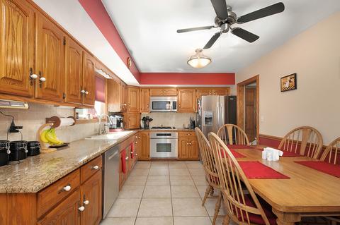 415 Westmere Rd, Des Plaines, IL 60016 photo 4