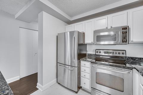 30 E Huron St #1910, Chicago, IL 60611 photo 5