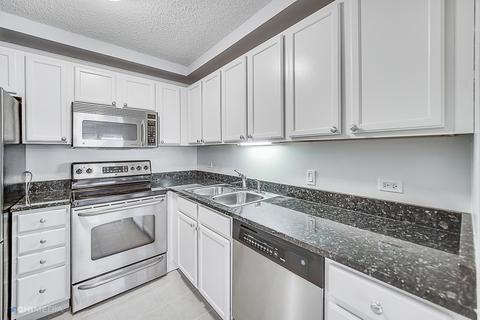 30 E Huron St #1910, Chicago, IL 60611 photo 4
