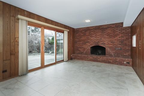 329 Bennett Ln, Des Plaines, IL 60016 photo 9