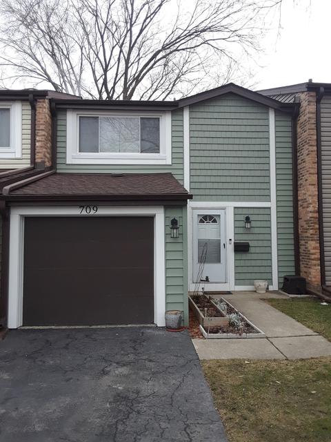 709 Clearwater Ct, Wheeling, IL 60090 photo 1