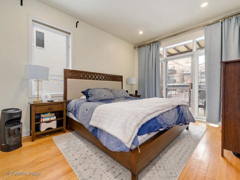 1449 W Augusta St, Chicago, IL 60622 photo 9