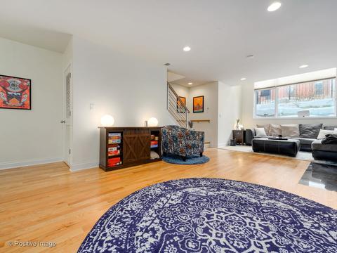 1449 W Augusta St, Chicago, IL 60622 photo 13