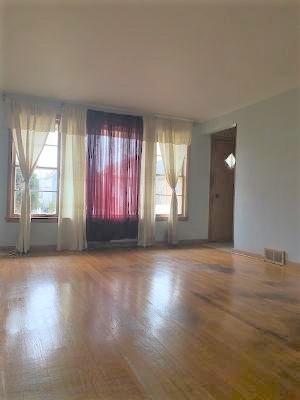 2721 E 96th St, Chicago, IL 60617 photo 3