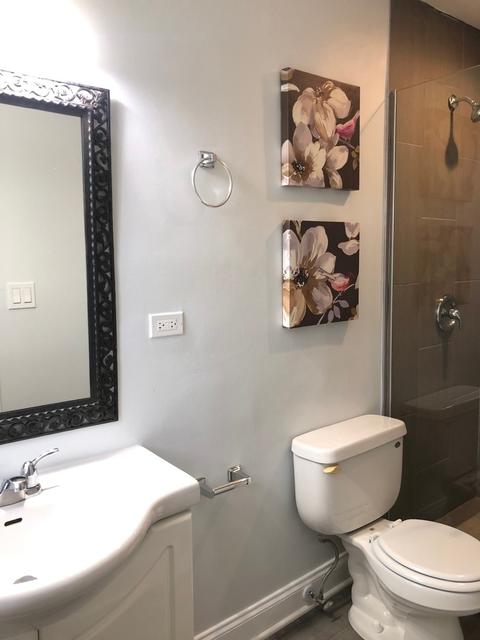 233 E Berkley Ln, Hoffman Estates, IL 60169 photo 14