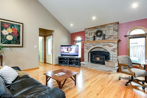 7220 W 72nd St, Bridgeview, IL 60455 photo 9