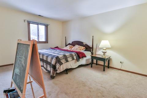 725 Waverly Dr #D, Elgin, IL 60120 photo 10