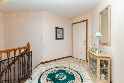 20837 W Periwinkle Ct, Plainfield, IL 60544 photo 2