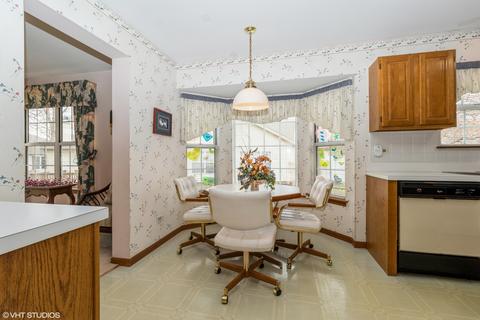 20837 W Periwinkle Ct, Plainfield, IL 60544 photo 5