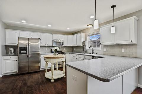 1060 Geyser Peak Rd, Normal, IL 61761 photo 4