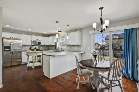 1060 Geyser Peak Rd, Normal, IL 61761 photo 6