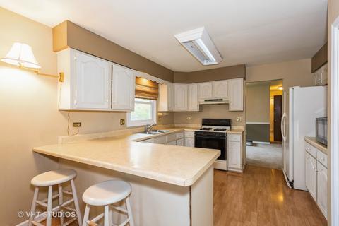 7 Greenridge Rd, Elgin, IL 60120 photo 4