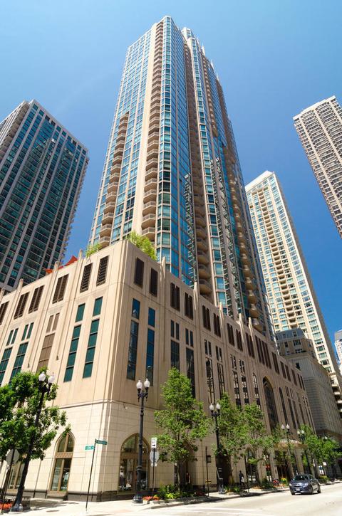 21 E Huron St #1005, Chicago, IL 60611 photo 1
