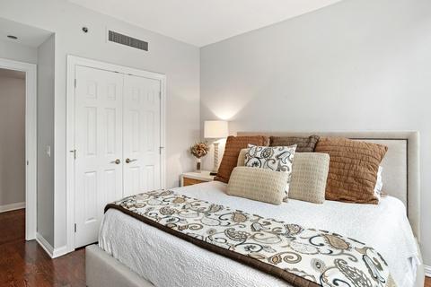 21 E Huron St #1005, Chicago, IL 60611 photo 17