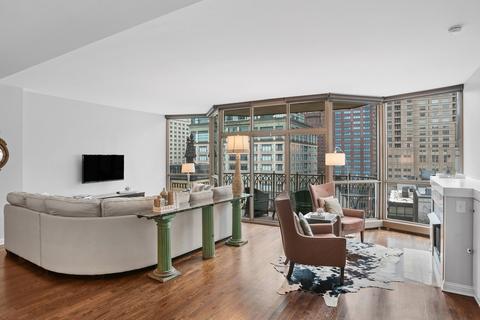 21 E Huron St #1005, Chicago, IL 60611 photo 5