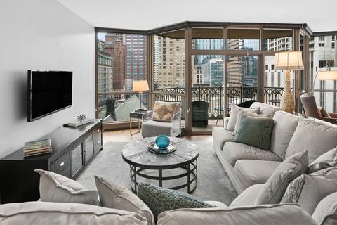 21 E Huron St #1005, Chicago, IL 60611 photo 6