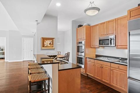 21 E Huron St #1005, Chicago, IL 60611 photo 9